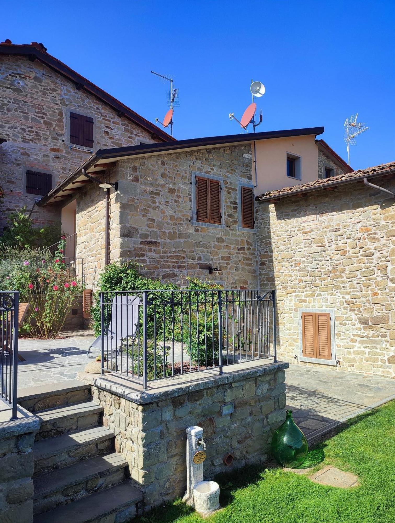 Podere Verdi Colline Poppi Exterior foto
