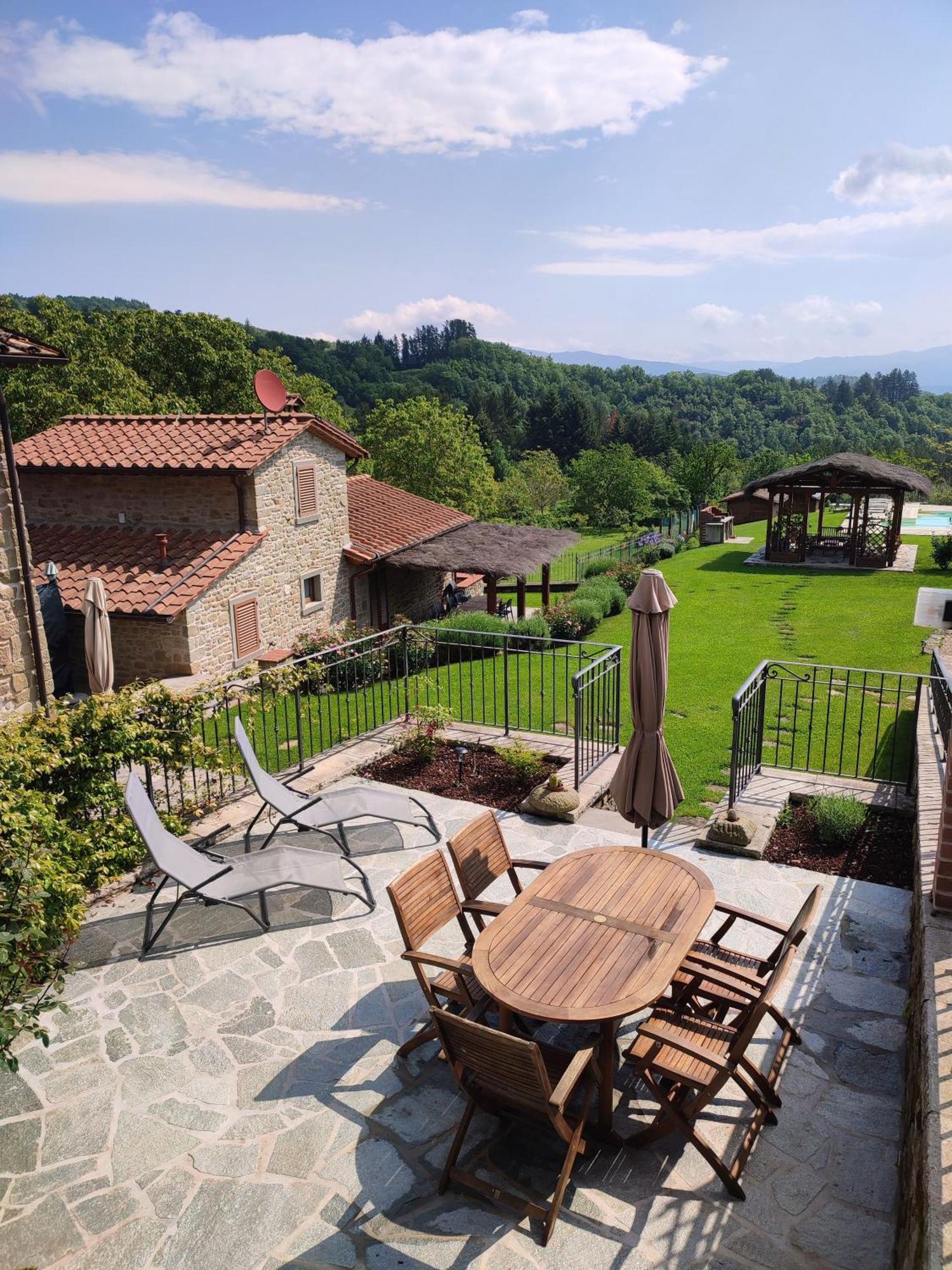 Podere Verdi Colline Poppi Exterior foto